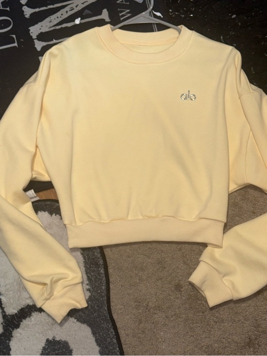 ALO Yoga Tops - ALO BUTTER YELLOW CROP ACCOLADE